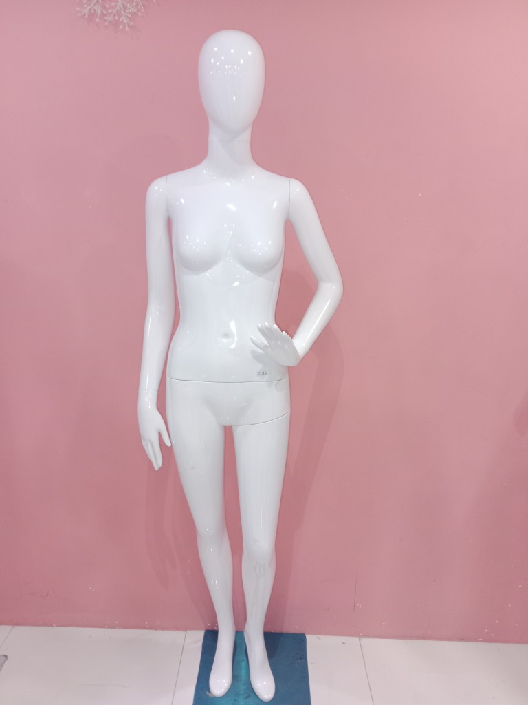 LADY DUMMY WHITE 